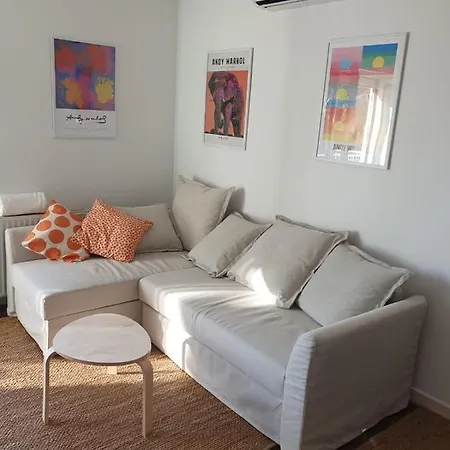 Sunrise & Sunset Apartment *