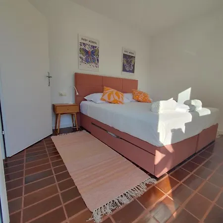 Sunrise & Sunset Apartment