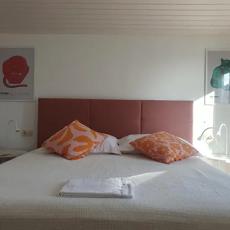 Sunrise & Sunset Apartment *