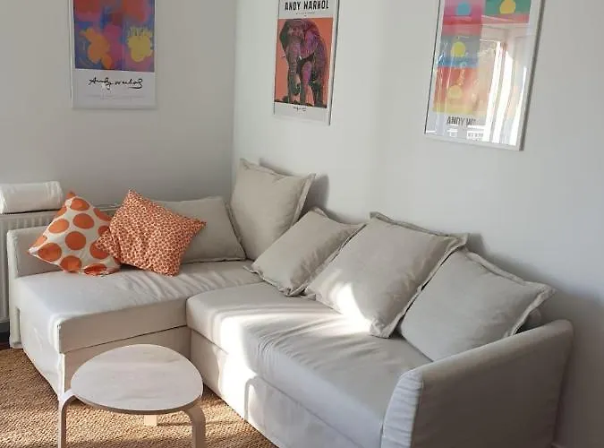 Sunrise & Sunset Apartment *