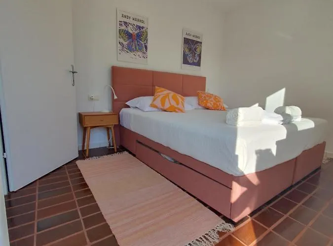 Sunrise & Sunset Apartment