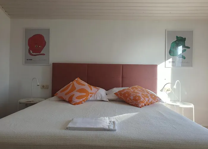 Sunrise & Sunset Apartment *